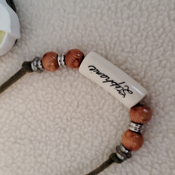 Stephanie Name Necklaces, Fridge Magnets & Boyd's Bear Pawprint Keychain - Picture 4 of 9